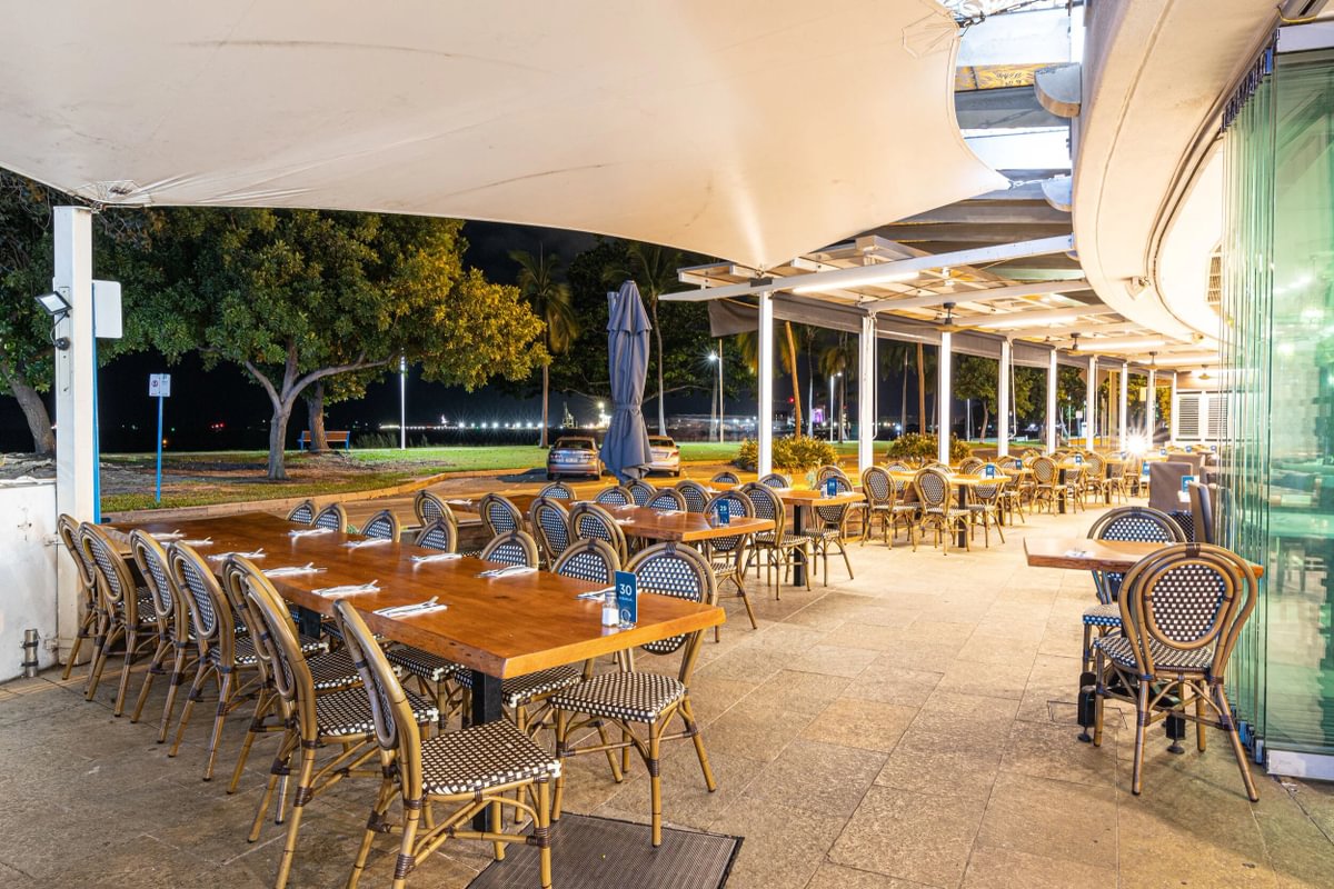 Function Spaces – Restaurant Section – Large – Medium