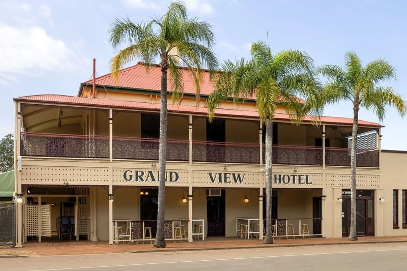 GrandViewHotel_001 – Medium